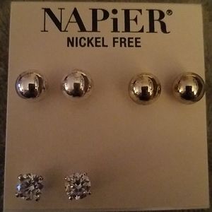 BRAND NEW!!! Studs Earrings